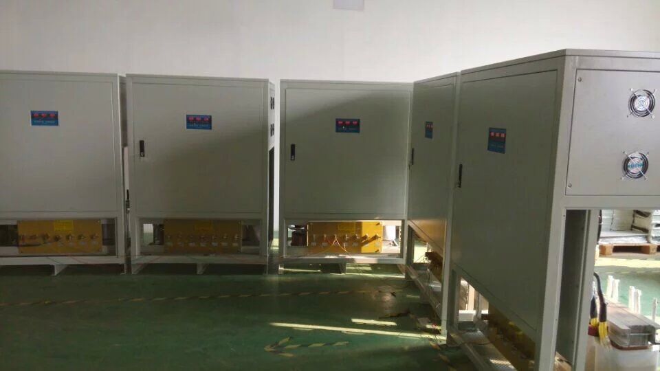 腾骏达稳压器产品图