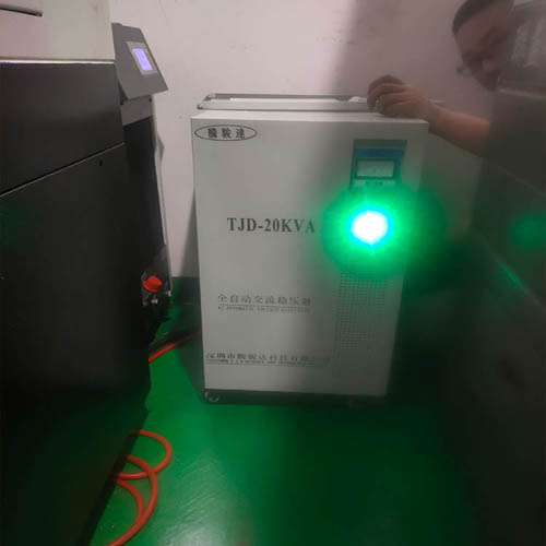 加工中心用三相稳压器